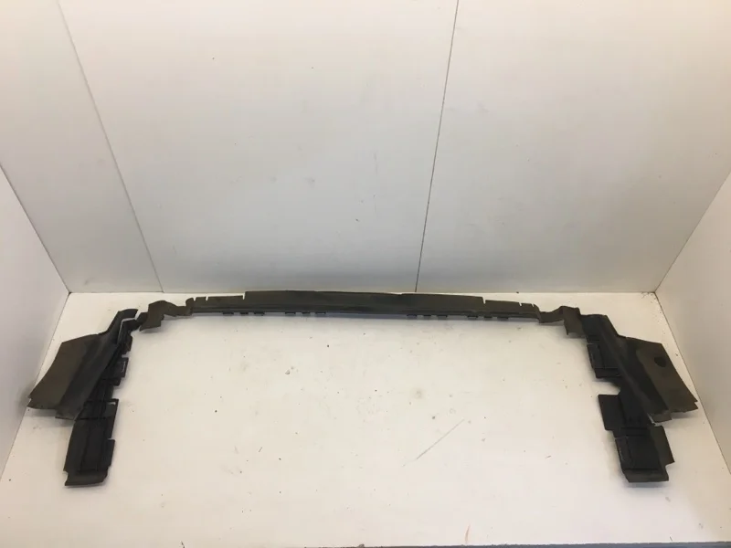 Воздуховод радиатора Mercedes-Benz C-Klasse 2006-2015 A2045052430 W204, передний