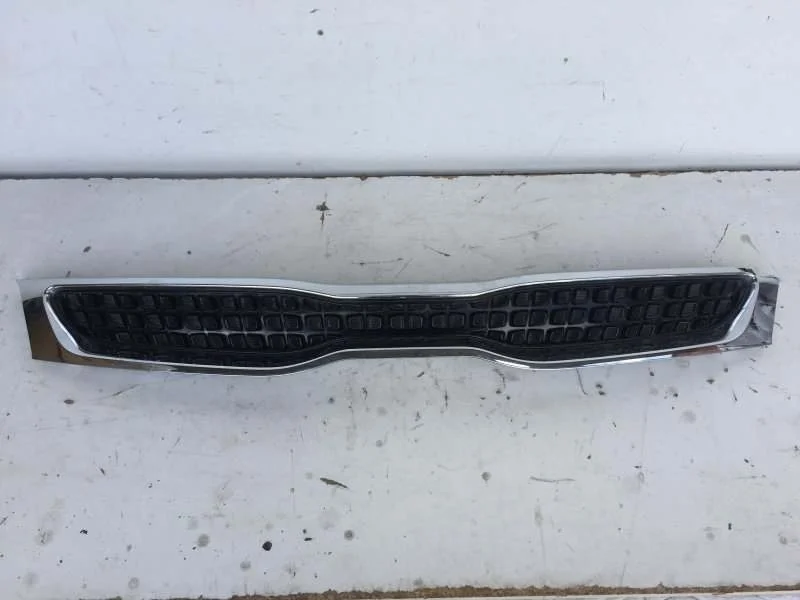 Решётка радиатора Kia Rio x-line 2017 86350H0500, передняя