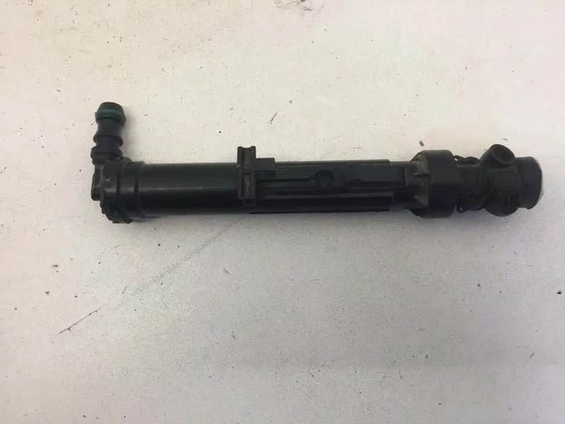 Форсунка омывателя фары Mercedes-Benz GLA-klasse 2013-2017 A1768600147 X156, передняя левая