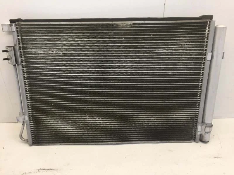 Радиатор кондиционера Hyundai Solaris 2017-2020 97606H5000 2, передний