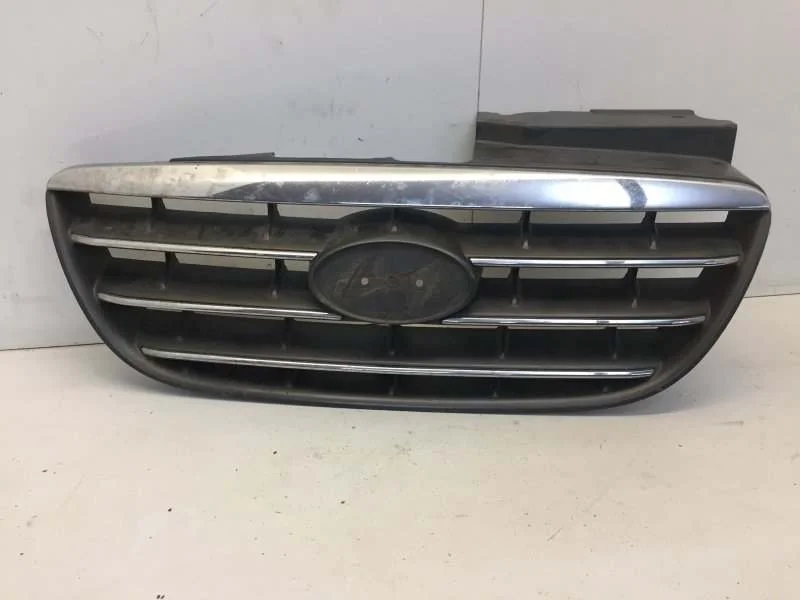 Решётка радиатора Hyundai Elantra 2006-2011 863502H000 4, передняя