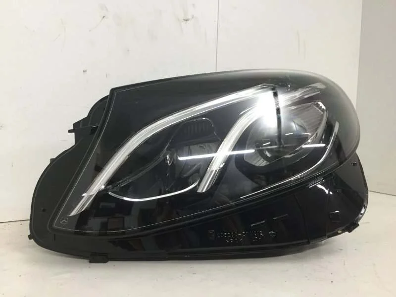 Фара Mercedes-Benz E-Klasse 2016-2021 A2139067706 W213, передняя левая