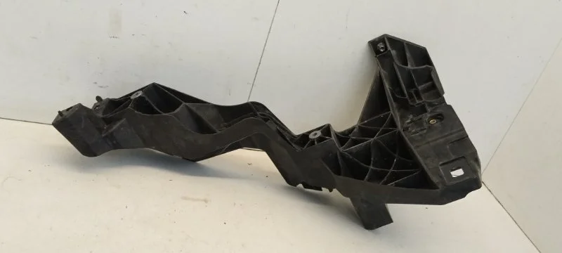 Кронштейн фары Audi Q7 2015-2022 4M0805607B 2, передний левый