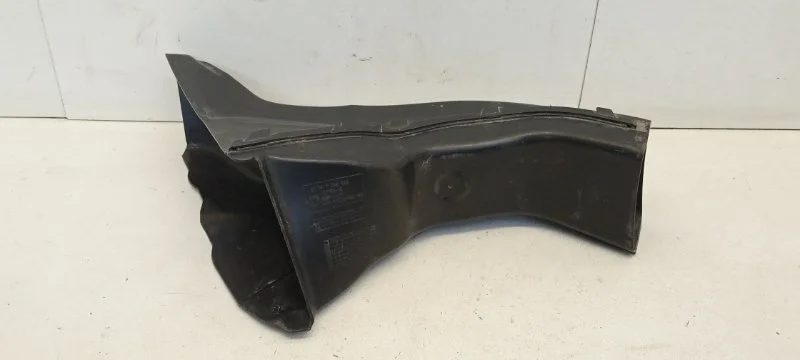 Воздуховод Bmw 3 Series 2015-2020 51747396940 F30/F31, правый