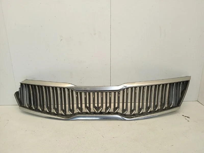 Решётка радиатора Kia Optima 2018-2021 86350D4500 4, передняя