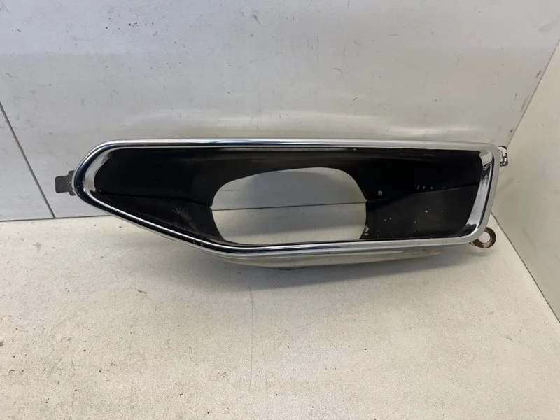 Насадка выхлопной трубы BMW 7 series 2015-2022 51127478354 G11/G12, задняя правая