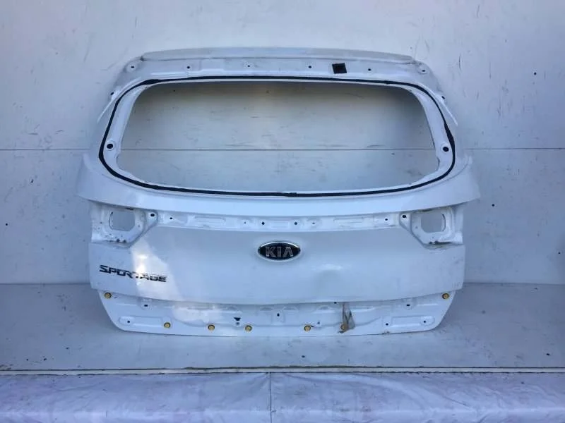 Дверь багажника Kia Sportage 2016-2020 73700F1000 4, задняя