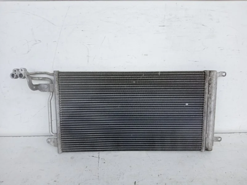 Радиатор кондиционера Volkswagen Polo 2015-2020 6C0816411B 5, передний