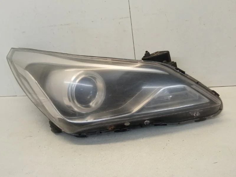 Фара Hyundai Solaris 2014-2017 921024L700 1, передняя правая