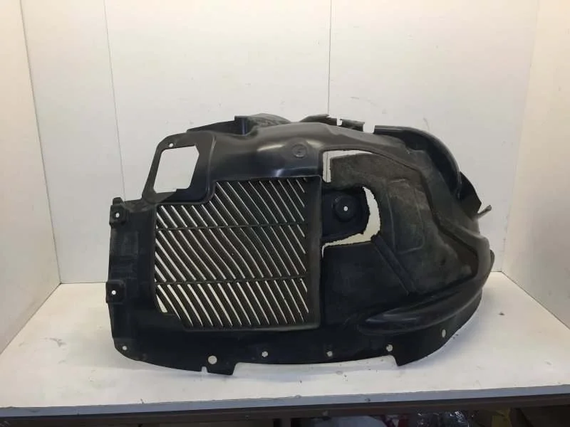 Локер (подкрылок) Bmw X6 2014-2020 51717333521 F16, передний левый