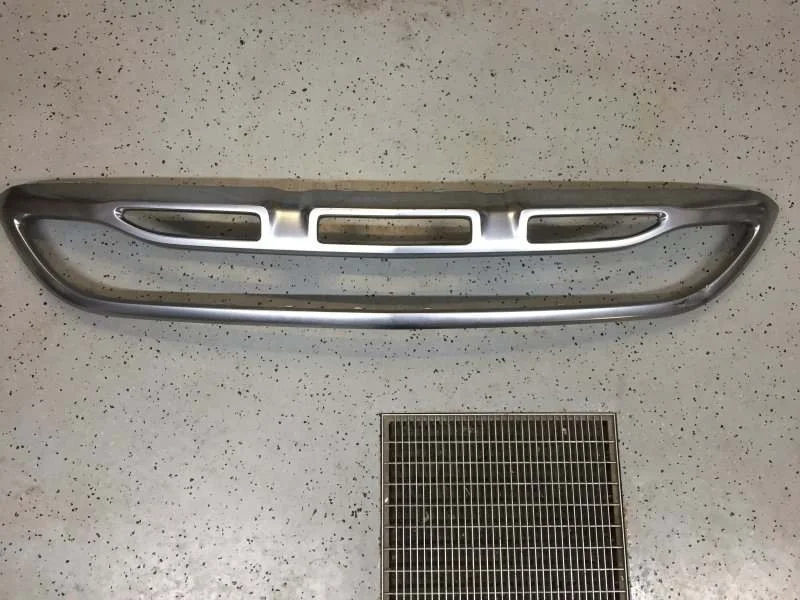 Накладка бампера Mercedes-Benz E-Klasse 2016-2021 A1568858200 W213, передняя