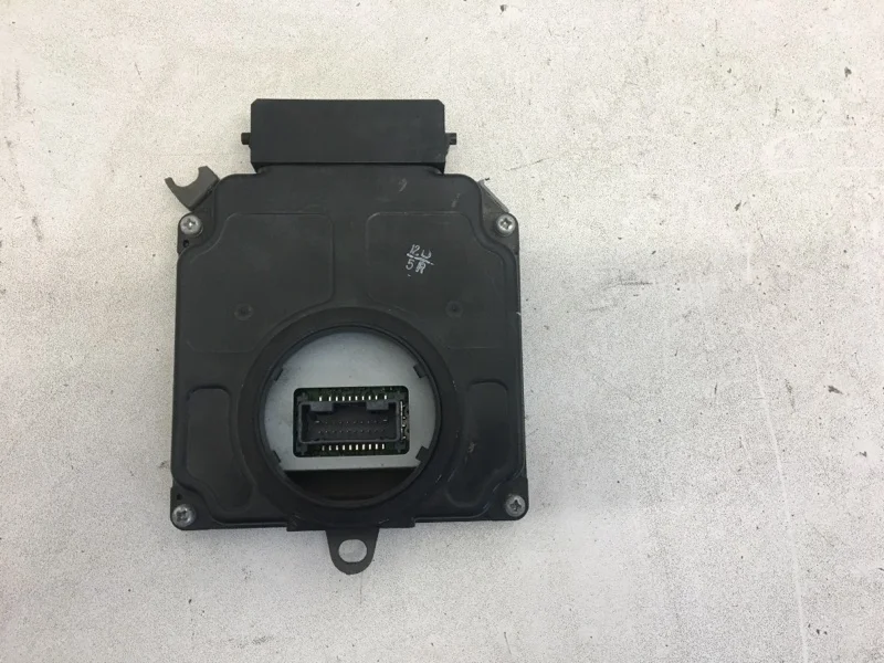 Блок управления фарой (LED) Toyota Rav4 2020 8990842020 XA50 2, передний