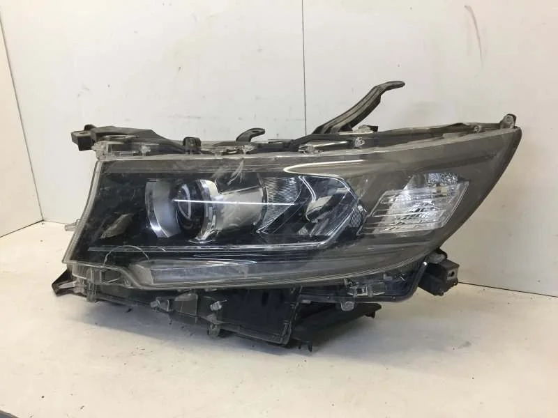 Фара Toyota Land Cruiser Prado 2017-2023 8118560N20 150, передняя левая