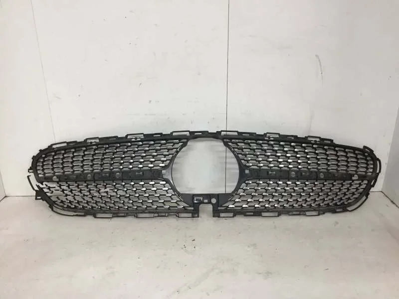 Решётка радиатора Mercedes-Benz E-Klasse 2020-2023 A2138886400 W213, передняя