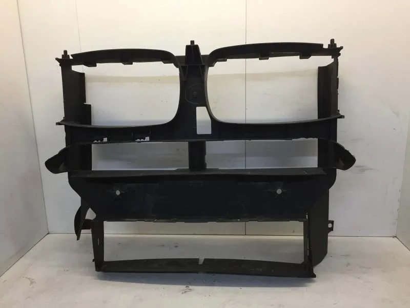 Воздухозаборник BMW X5 2013-2018 51648055208 F15, передний