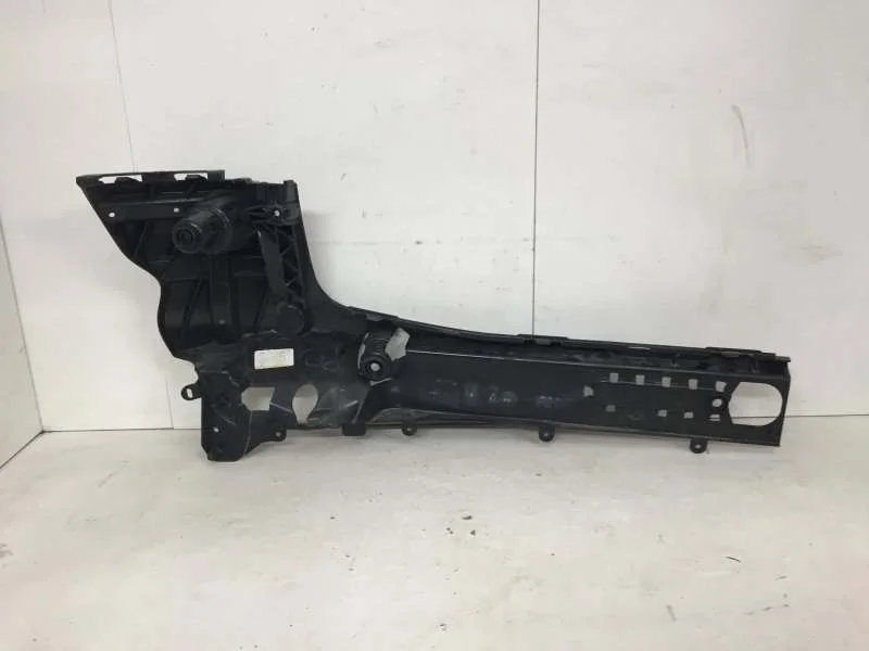 Кронштейн бампера BMW X4 2018-2023 G02