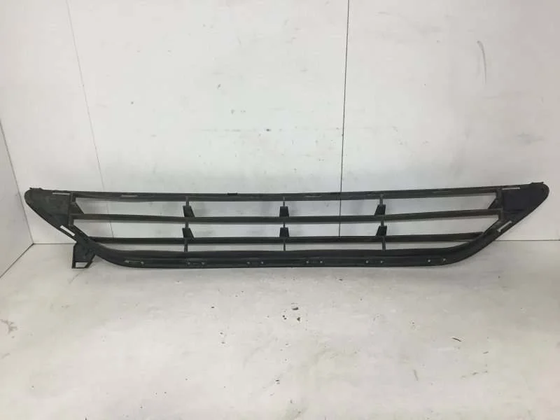 Решётка бампера Nissan X-Trail 2017-2022 622546FR0A T32, передняя