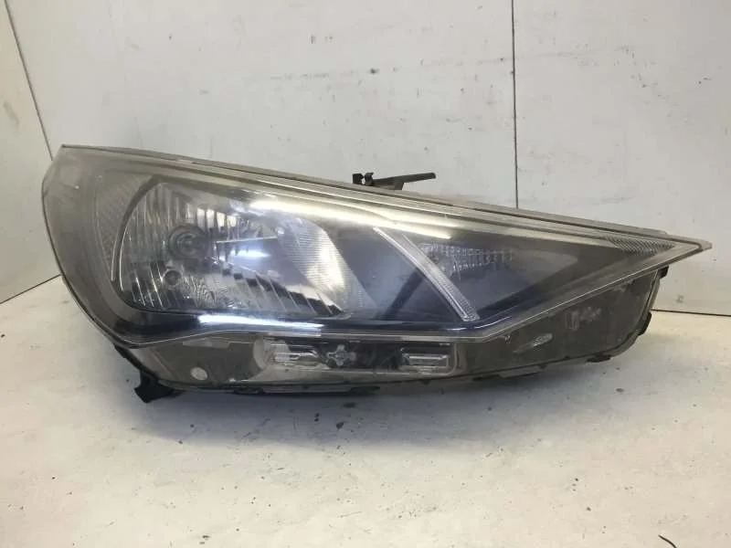 Фара Hyundai Solaris 2017-2023 92102H5500 2, передняя правая