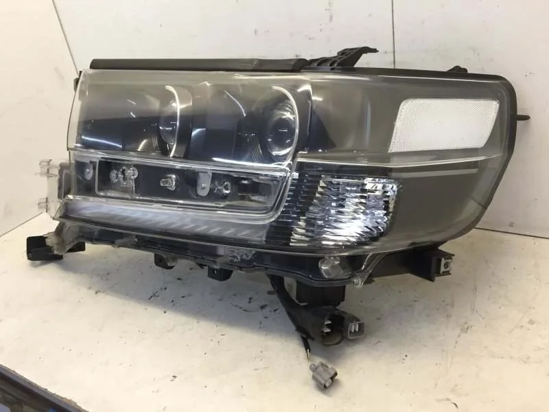 Фара Toyota Land Cruiser 2007-2021 8110660K12 200, передняя левая