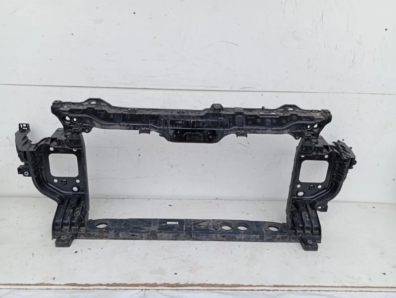 Панель передняя Kia K5 2019-2023 64101L2000 3, передний