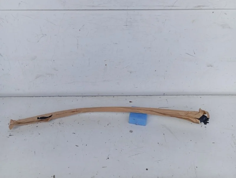 Молдинг стекла Toyota Land Cruiser 2007-2021 7553360082 200, передний правый