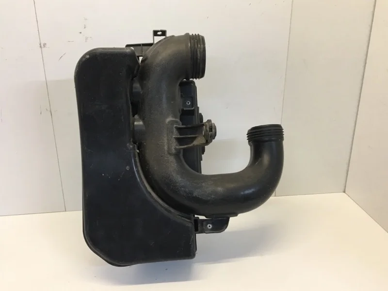 Резонатор воздушного фильтра Hyundai Creta 2015-2021 28220M0100 1, передний