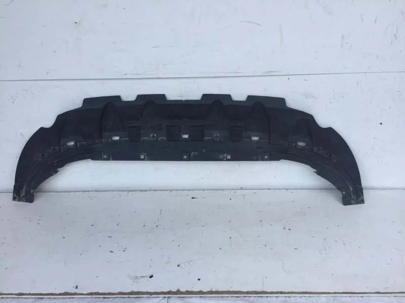 Пыльник бампера Audi Q7 2015-2023 4M0807611 2, передний