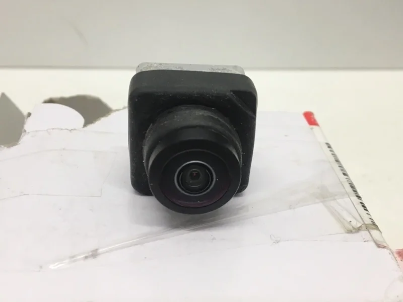 Камера Land Rover Discovery Sport 2014-2023 LR098720 1, задняя