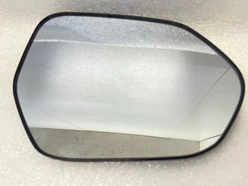Зеркальный элемент Toyota Camry 2017- 2023 8790233190 XV70, правый