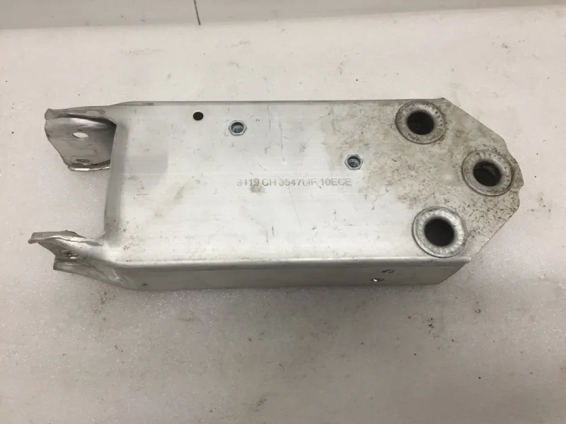 Кронштейн усилителя бампера Bmw 7 Series 2008-2015 51117183853 F01/F02, передний левый