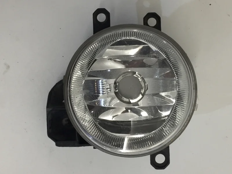 Фара противотуманная Toyota Corolla 2015-2020 8121002110 E180, передняя правая