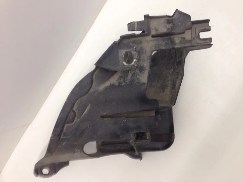 Кронштейн фары Audi Q7 2009-2015 4L0941614 1, передний правый