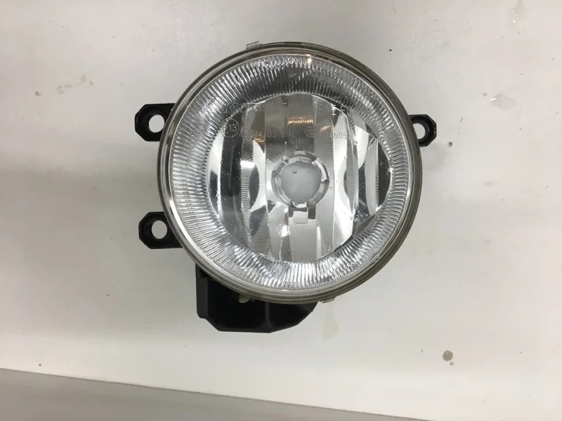 Фара противотуманная Toyota Rav4 2015-2019 8121047010 CA40, передняя левая