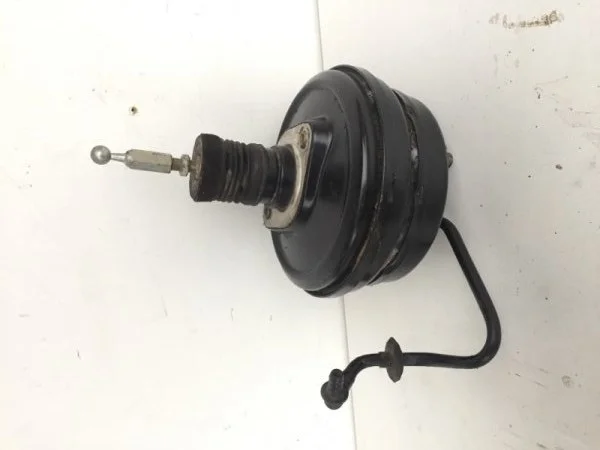 Вакуумный усилитель тормозов Audi A4 1999-2001 4B3612105A B5, передний