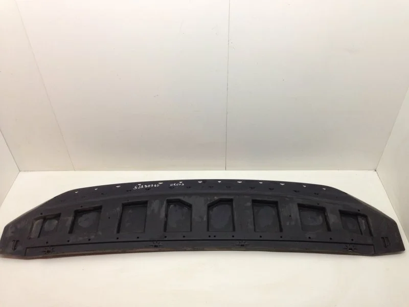 Пыльник бампера Skoda Rapid 2012-2017 5JA807611 1, передний