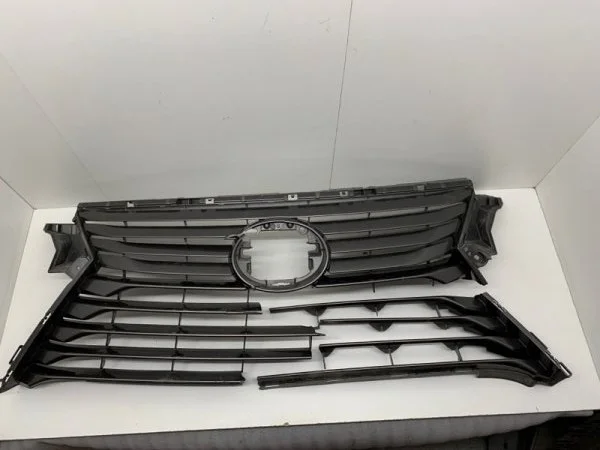 Решётка радиатора Lexus RX 2015-2019 5311148320 4, передняя