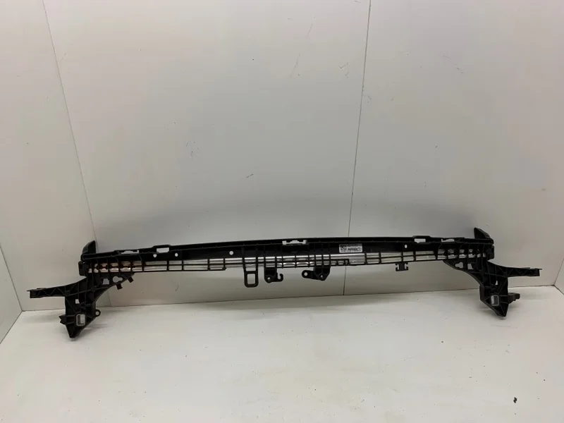 Кронштейн радиатора Mercedes-Benz E-Klasse 2016-2020 A2136201701 W213, передний