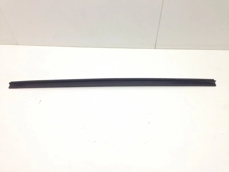 Пыльник радиатора Volkswagen Polo 2014-2020 6R0121345B 5, передний