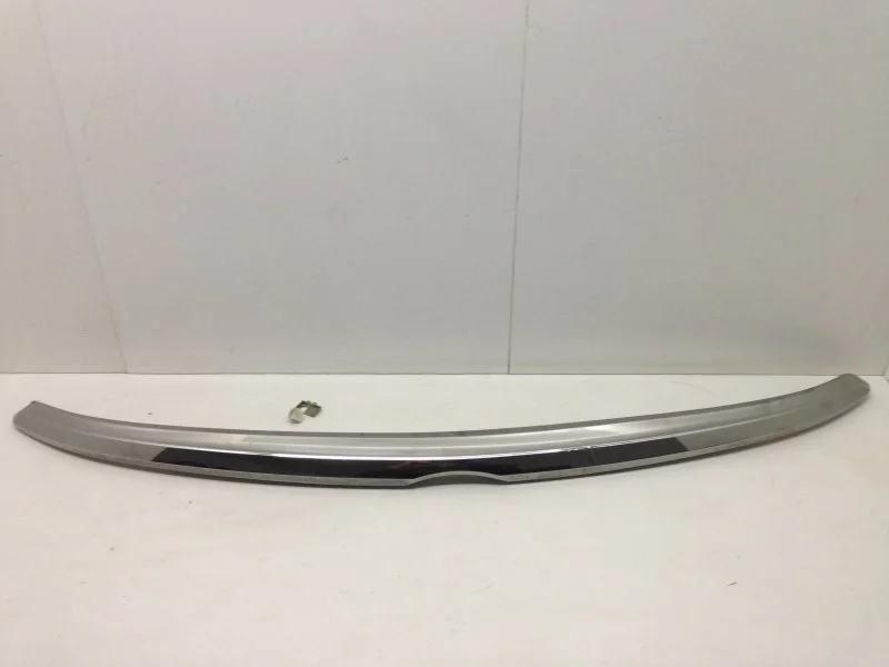 Молдинг капота Toyota Camry 2014-2018 7577033040 XV50, передний