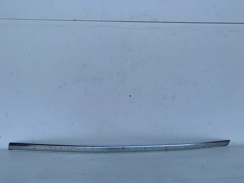 Молдинг двери Mercedes-Benz GLK-klasse 2008-2012 A2047200680 X204, передний правый