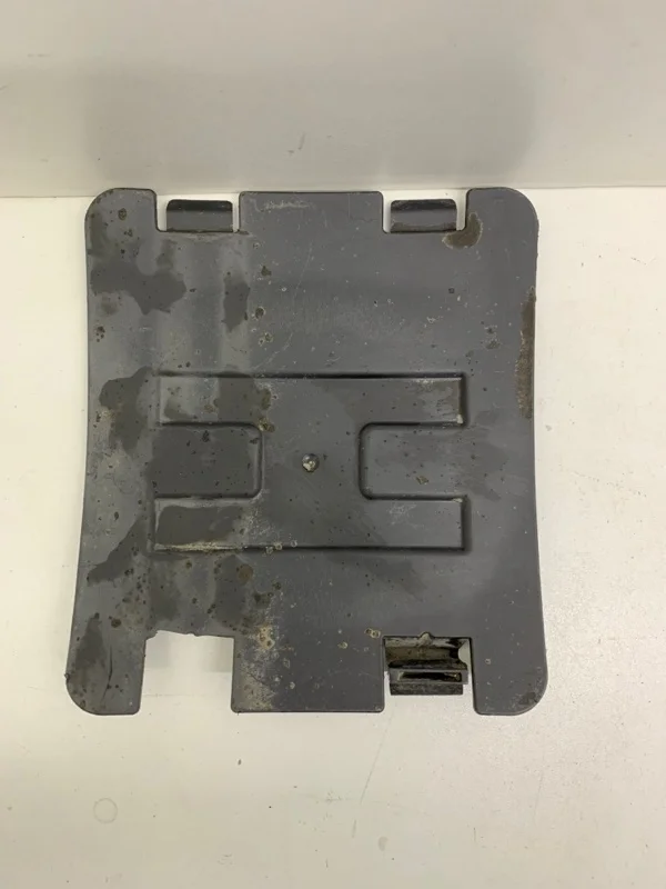 Лючок подкрылка BMW 1 series 2011-2017 51717260397 F20/F21, передний