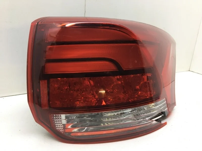 Фонарь внешний Mitsubishi Outlander 2014-2015 8330B174 3, задний правый