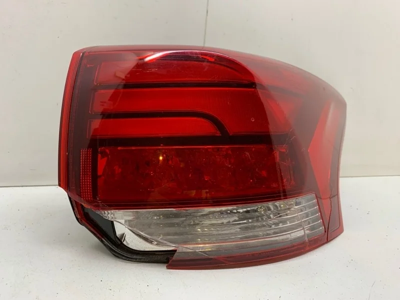Фонарь внешний Mitsubishi Outlander 2014-2015 8330B174 3, задний правый