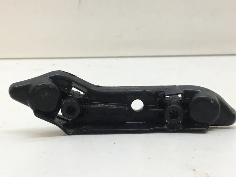 Кронштейн крыла BMW 1 series 2011-2017 51117245764 F20/F21, передний правый