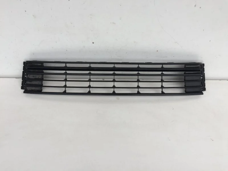 Решётка бампера Volkswagen Polo 2009-2020 6RU853677C 5, передняя