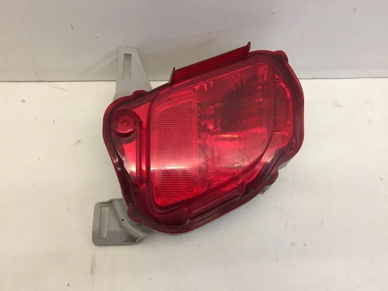 Фонарь противотуманный Toyota Highlander 2013-2017 814800E030 3, задний правый