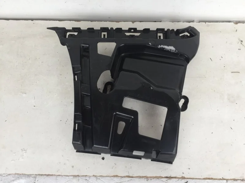 Кронштейн бампера BMW 3 series 2015-2020 51127384465 F30/F31, задний левый