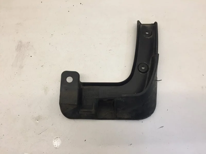 Брызговик Kia Rio 2011-2017 868324Y000 3, передний правый