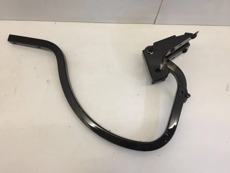 Петля крышки багажника Volkswagen Polo 2015-2020 6RF827301A 5, задняя левая