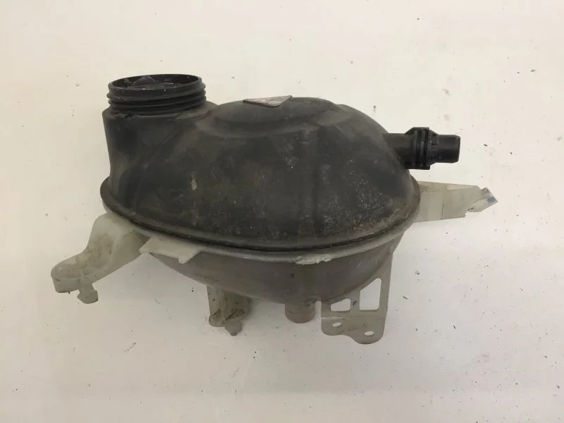 Бачок расширительный Mercedes-Benz C-klasse 2014-2021 A2055000049 W205, передний